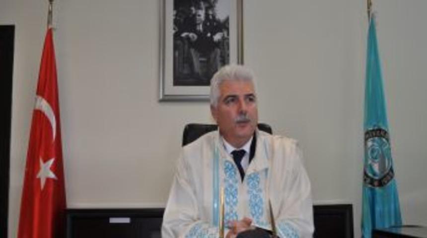 BAÜ 'Diploma Eki' belgesi alan 25 Türk üniversitesi arasına girdi