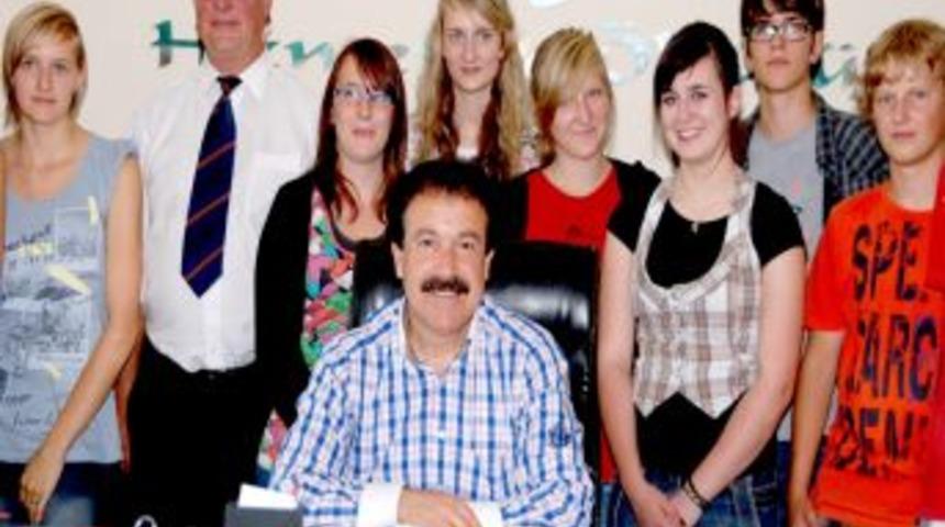 Alman &ouml;ğrenciler &Uuml;nye'de idarecileri ziyaret etti