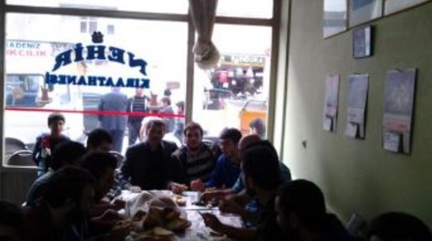 Trabzonlu voleybolseverleri ağırladı