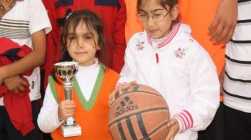 Kars Sultan Alparslan Koleji, sportif faaliyetlerde de iddialı