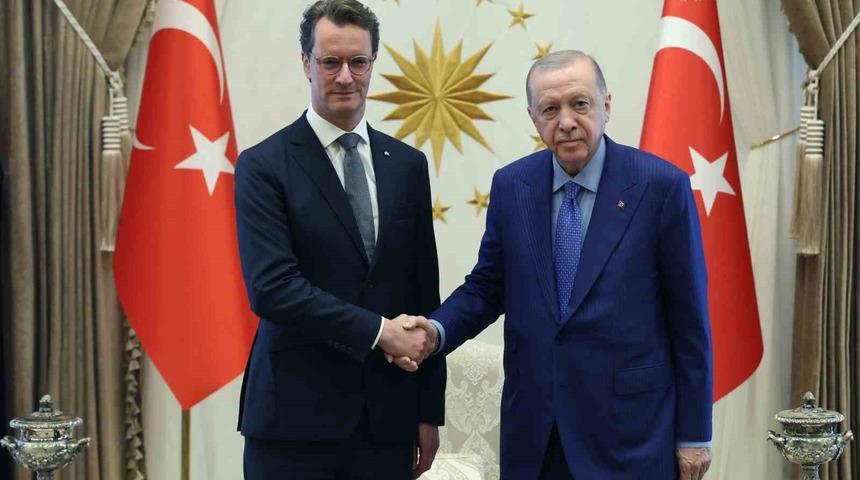 Beştepe'de dikkat &ccedil;eken g&ouml;r&uuml;şme: Cumhurbaşkanı Erdoğan, W&uuml;st&rsquo;&uuml; kabul etti