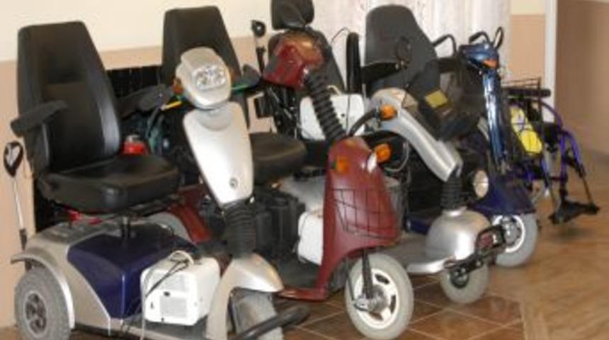 Engelli vatandaşlara gurbet&ccedil;ilerden destek