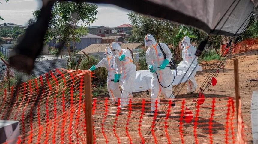 Ebola yeniden kontrolden &ccedil;ıktı! Vaka sayısı 8 bini aştı