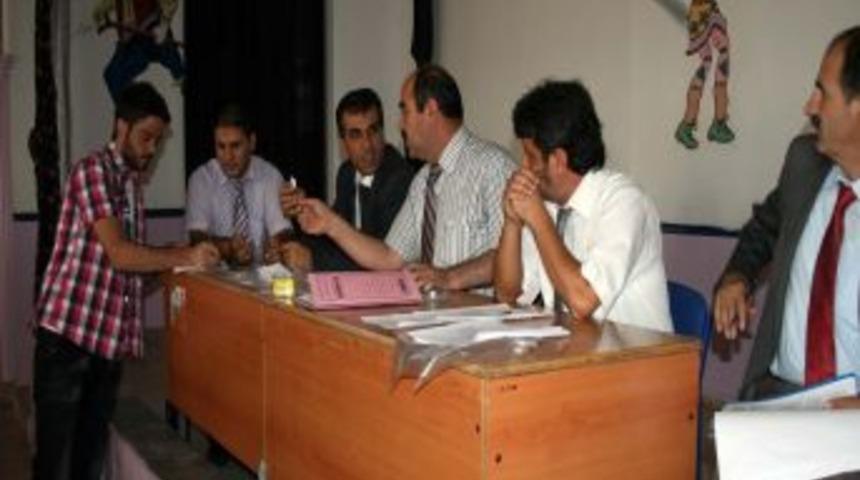 Midyat&rsquo;ta &uuml;cretli &ouml;ğretmenler kurayla belirlendi