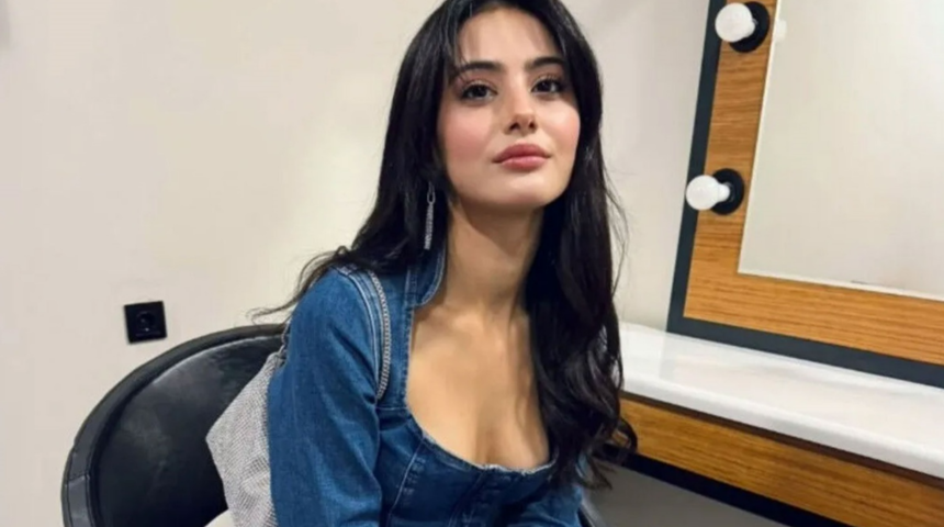 Helin Kandemir fotoğrafına gelen yorumu beğendi: Ortalık karıştı 