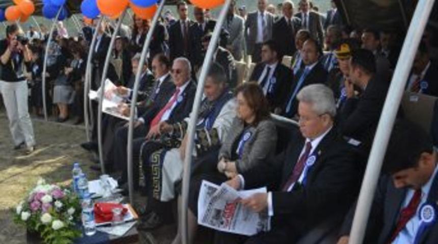 Bakan Fatma Şahin: Ter&ouml;r &ouml;rg&uuml;t&uuml;n&uuml;n kadınlara saldırması acizliğinin g&ouml;stergesi