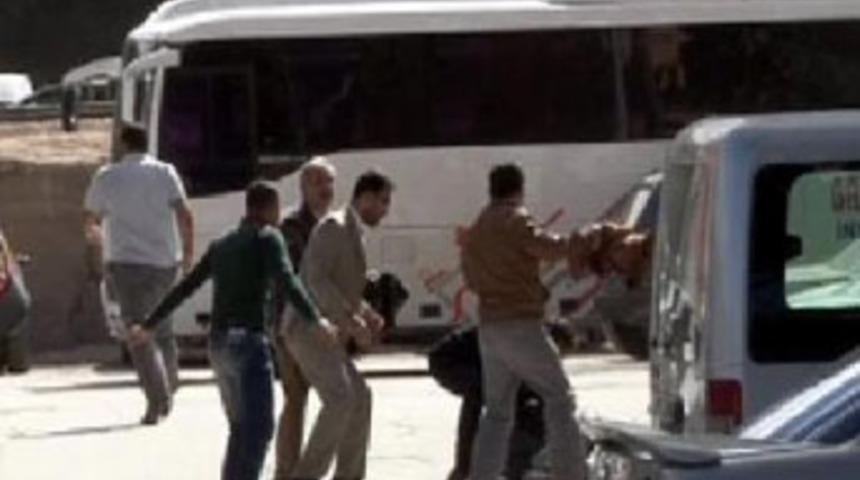 Adliyede &ouml;ğrenci kavgası