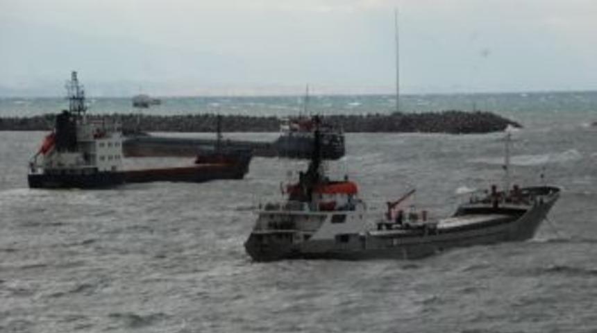 Sert r&uuml;zgar Ereğli&rsquo;de de etkili oldu