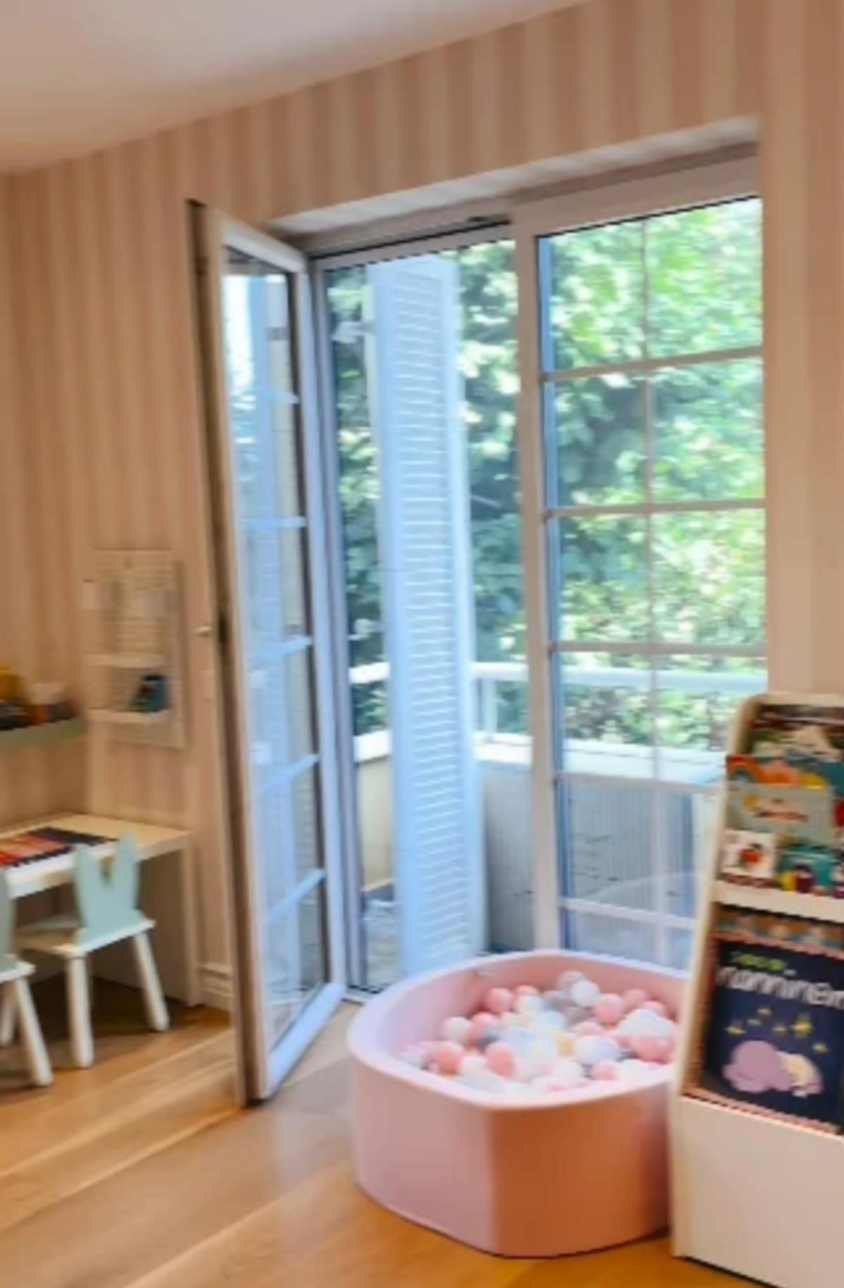 Eda Ece kızının odasını paylaştı: Her detayı ilgi gördü 3