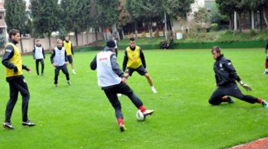 Galatasaray'da MP Antalyaspor ma&ccedil;ı hazırlıkları başladı