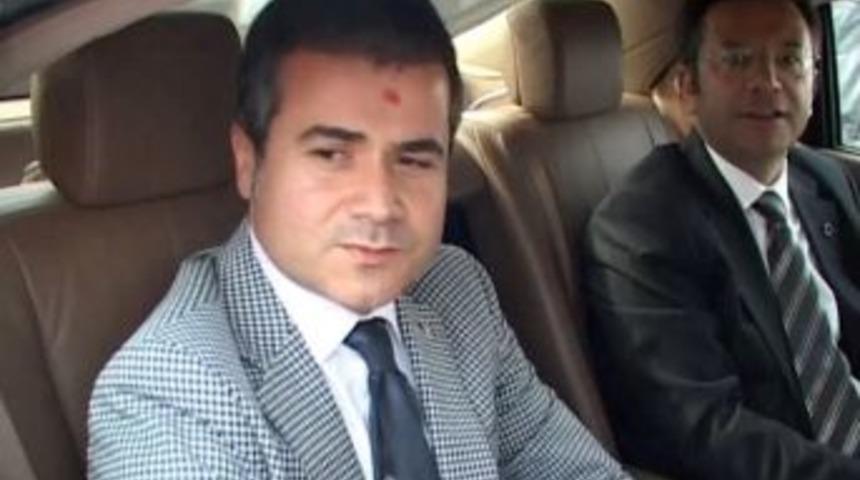 Hemşehrileri Bakan Kılı&ccedil; i&ccedil;in kurban kesip kanını alnına s&uuml;rd&uuml;