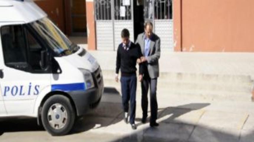 Liselilerin kavgası kanlı bitti