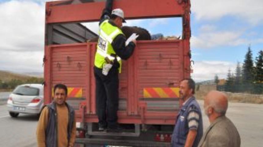 Yozgat'ta kurbanlık sevkıyatına sıkı denetim