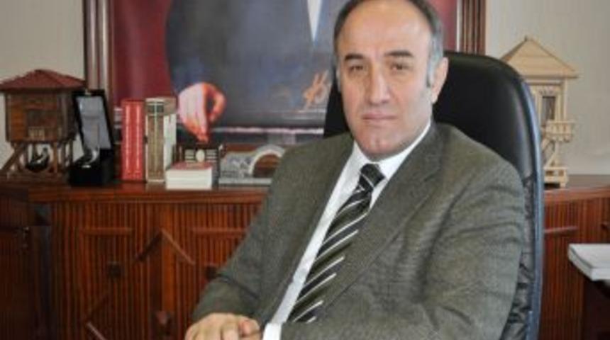 Vali Hacım&uuml;ft&uuml;oğlu: Rize, eğitim ve sağlık alanında &ouml;nemli yatırımlar aldı