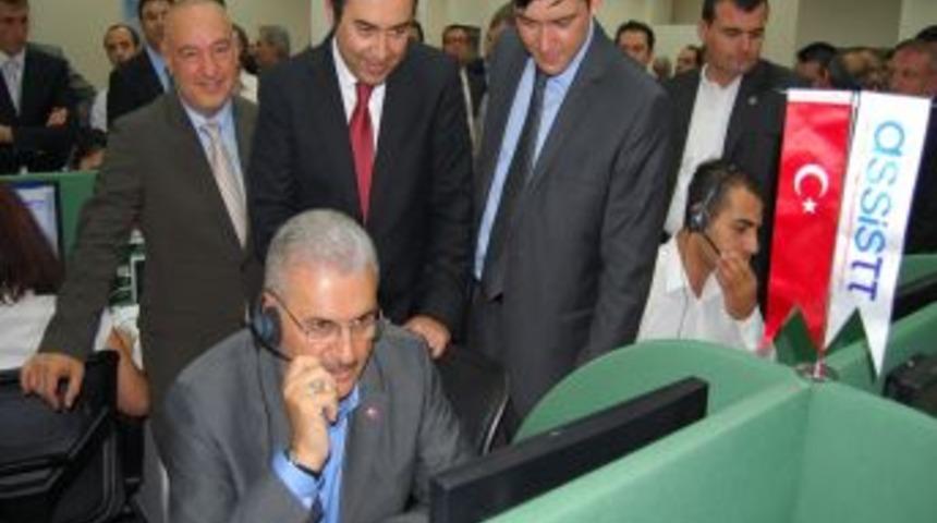 Bakan Yıldırım: G&uuml;n batmadan &uuml;&ccedil; b&uuml;y&uuml;kşehir hızlı trenle dolaşılacak