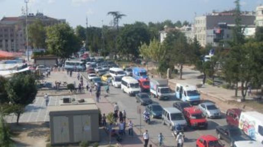 Sakarya&rsquo;da şehiri&ccedil;i trafik d&uuml;zenlemesi memnun etmedi