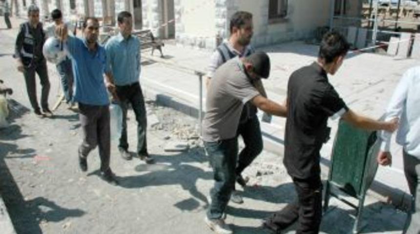 Diyarbakır'dan getirdiği bombayı, Ankara&rsquo;da teslim edecekti