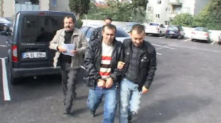 Tartıştığı eşini &ouml;ld&uuml;rd&uuml;