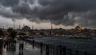 Meteoroloji'den 14 kente 'sarı' alarm! İstanbul'a nefes aldırmayacak