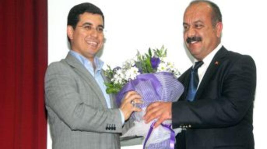 Kepez Belediyesi'nden &ouml;ğrencilere &lsquo;sınava doğru&rsquo; semineri