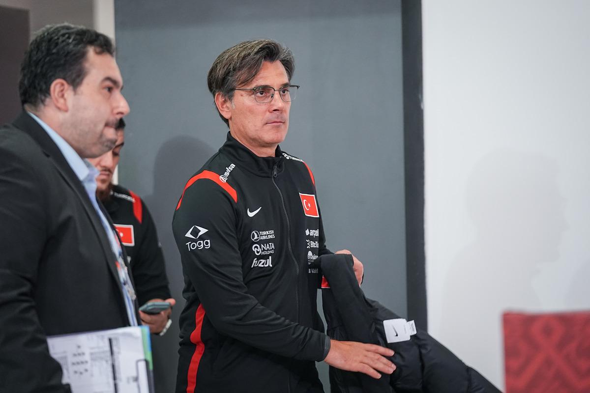 İtalya mağlubiyeti sonrası spor yazarlarından Montella'ya: Git kardeşim, seni tutan yok