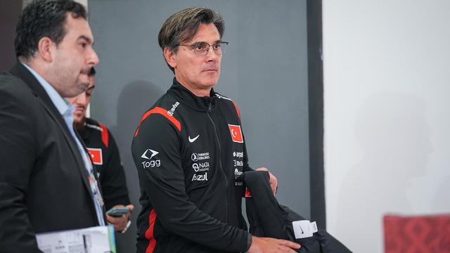 İtalya mağlubiyeti sonrası spor yazarlarından Montella'ya: Git kardeşim, seni tutan yok