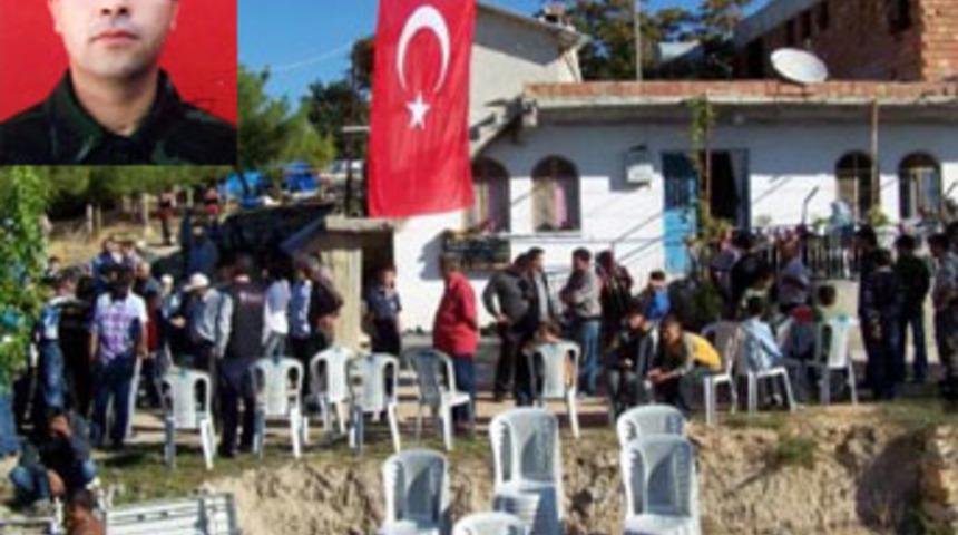 Şehidin baba ocağına ateş düştü