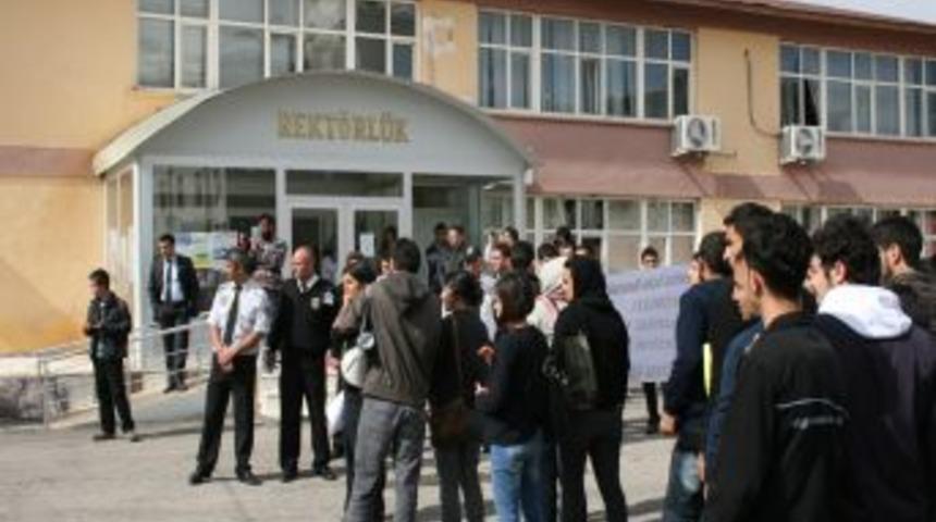 Tunceli &Uuml;niversitesinde gerginlik