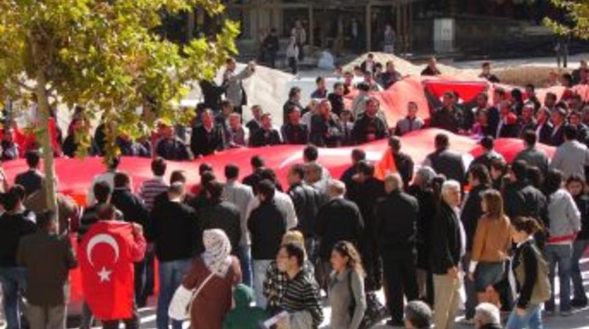 Denizli&rsquo;de ter&ouml;r lanetlendi