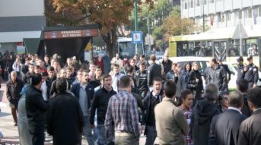 Bursa&rsquo;da ter&ouml;r &ouml;rg&uuml;t&uuml; protesto edildi