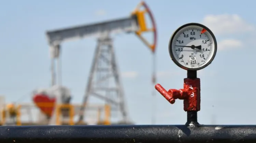 Brent petrol&uuml;n varili 99,39 dolardan işlem g&ouml;r&uuml;yor