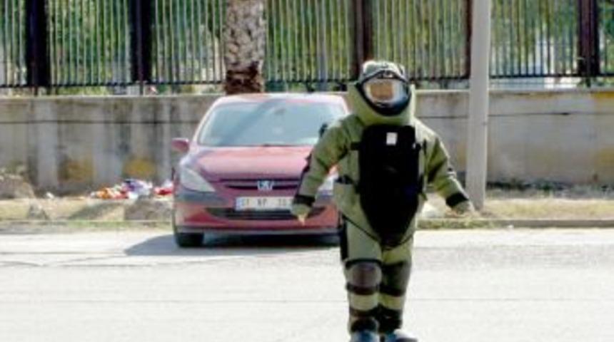 Otogardaki ş&uuml;pheli &ccedil;anta f&uuml;nye ile patlatıldı