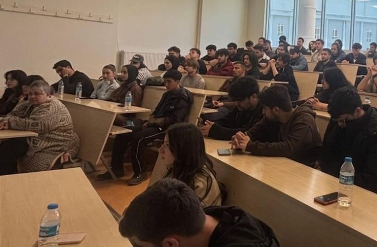 Kanserle mücadele ederken üniversite hayalini gerçekleştirdi! 56 yaşında en yaşlı stajyer oldu 3