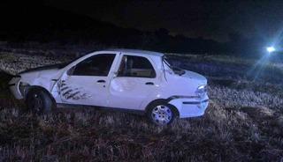 Bilecik&rsquo;te ehliyetsiz s&uuml;r&uuml;c&uuml; kaza yaptı: 3 yaralı