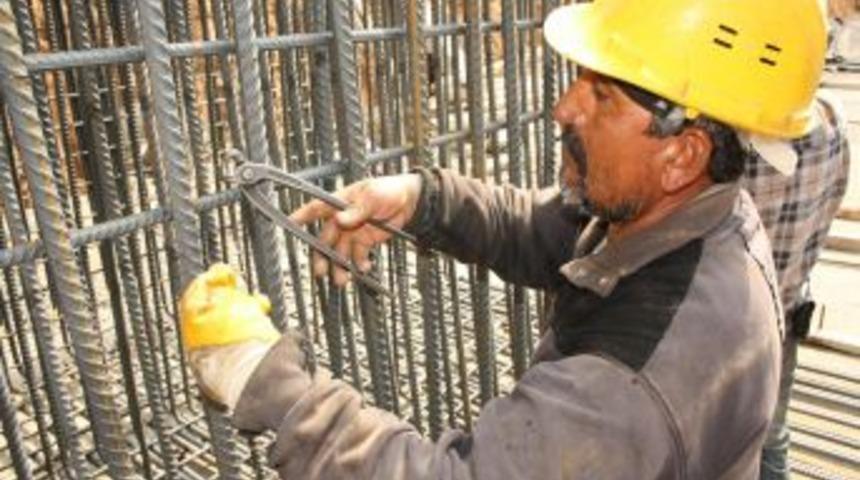 Londra&rsquo;dan Orta Asya&rsquo;ya uzanacak demiryolu projesinin y&uuml;zde 60'ı tamamlandı