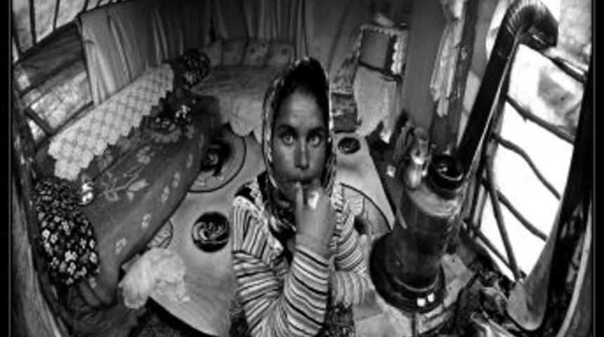 &Ouml;d&uuml;ll&uuml; fotoğraflar sergileniyor