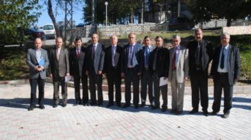 Tavşanlı'da sivil toplum kuruluşları, ter&ouml;r&uuml; lanetledi