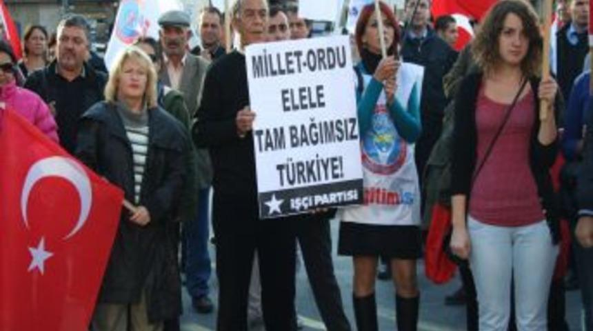 Ter&ouml;r bahanesiyle Ergenekon sanıklarına destek verdiler