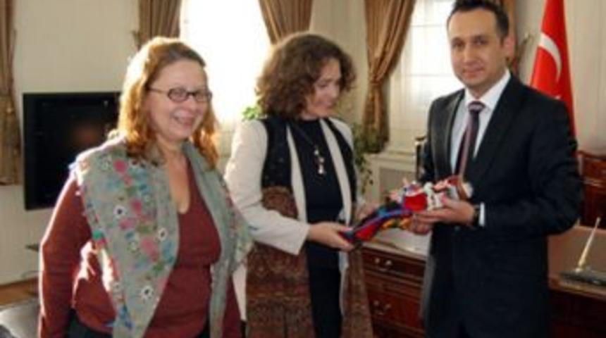 &Ccedil;ek Başkonsolosu Krasnicka Ardahan'da