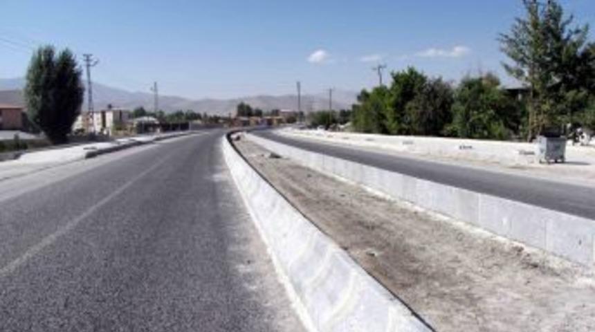 Van'da duble yol ağı 315 kilometreyi bulacak