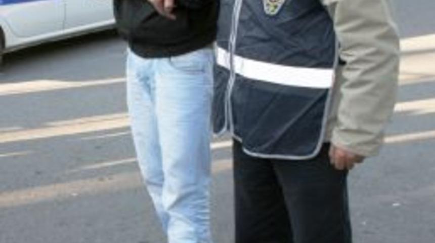 Cep telefonuyla dolandıran &ccedil;ete &ccedil;&ouml;kertildi