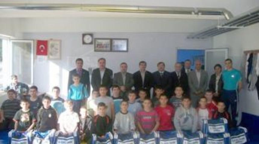 Bursa &Ouml;zel İdare&rsquo;den g&uuml;reşe destek