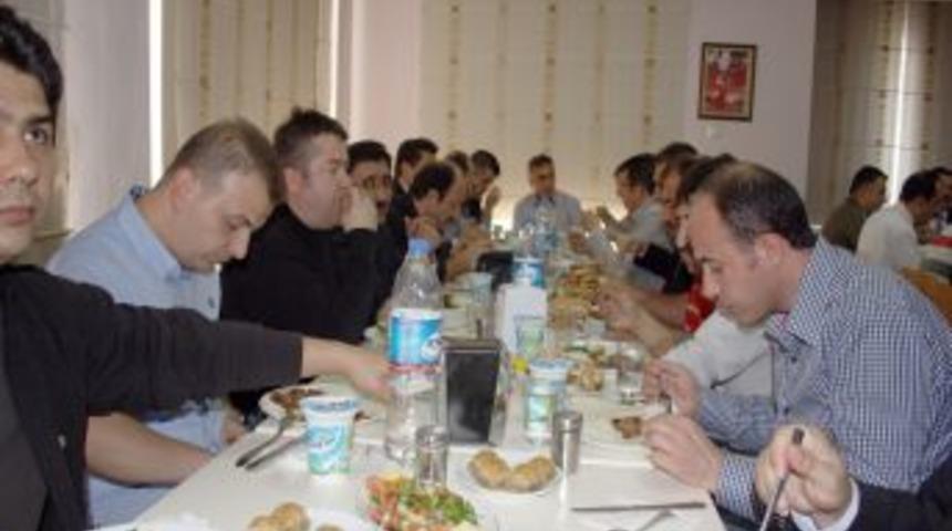 Eğitim Gönüllüleri Derneği’den, 'Yarınlar İçin Bugün Okuyorum Projesi'