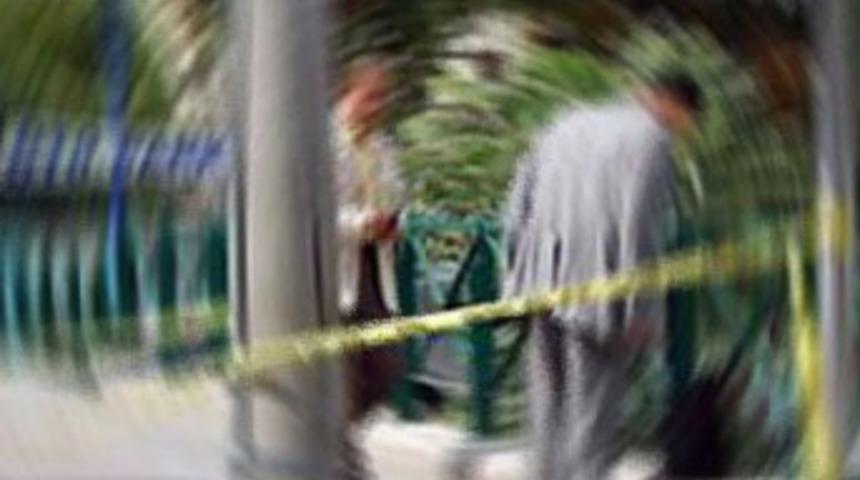 Basmane Garı'nda patlayıcı ele ge&ccedil;irildi