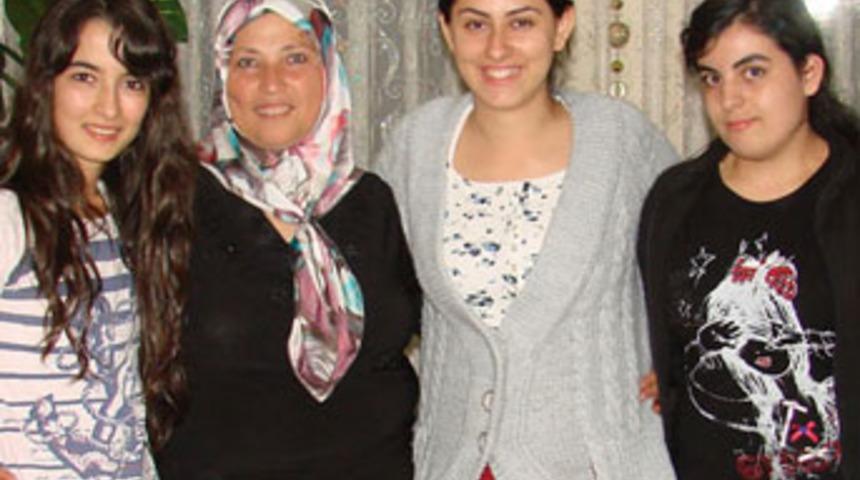 Yurt olmayınca &ouml;ğrencilere evlerini a&ccedil;tılar