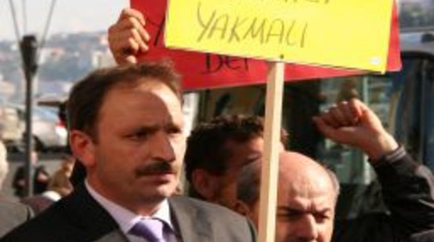 Trabzon'da binler ter&ouml;r&uuml; telin i&ccedil;in y&uuml;r&uuml;d&uuml;