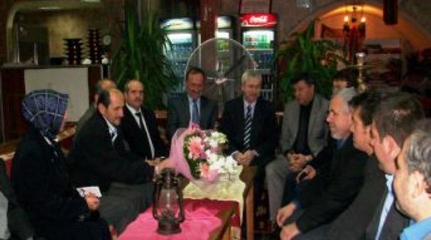 Batı Trakya T&uuml;rkleri Arif &Ccedil;elenk&rsquo;i ziyaret etti