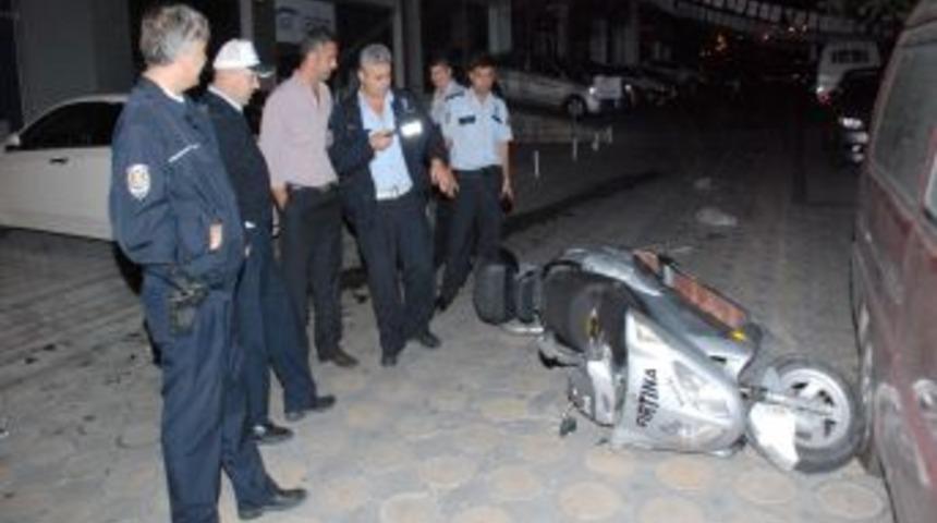 Kaza yapan motosiklet s&uuml;r&uuml;c&uuml;s&uuml; ka&ccedil;tı