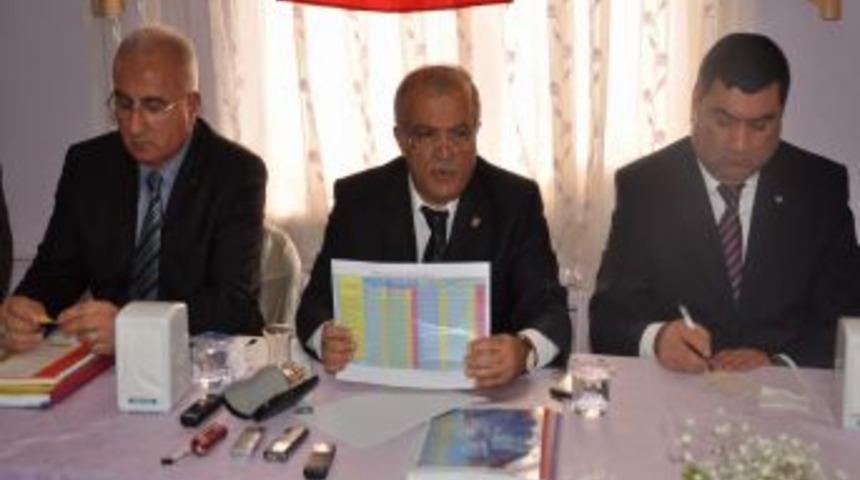 Vali Şent&uuml;rk: Her sorunun temelinde eğitimsizlik vardır