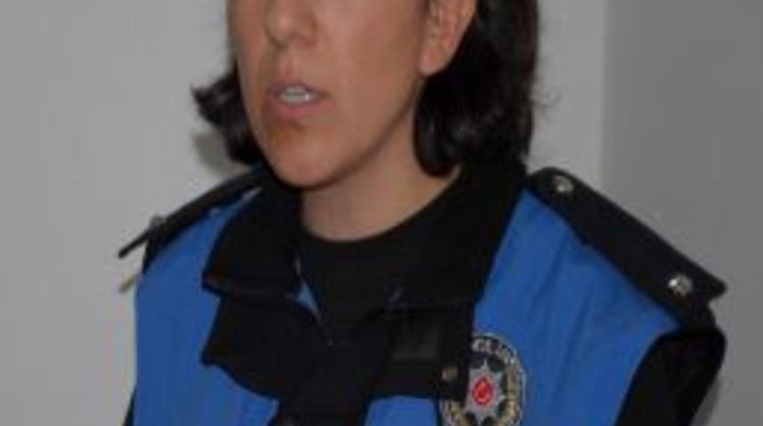 Manisa Toplum Destekli polisleri, &uuml;&ccedil; yılda 19 bin 319 kişiyle g&ouml;r&uuml;şt&uuml;